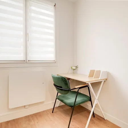 Serenia 6 People Parking Thermal Daire Nancy