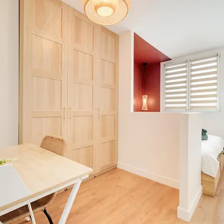Serenia 6 People Parking Thermal Daire Nancy